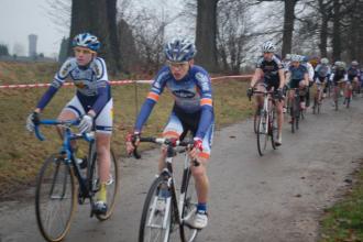 Cyclo-cross Waremme - Sylvain Léonard lors du premier passage.