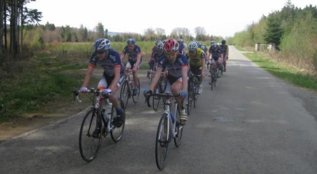 Entraînement collectif des Jeunes sous le soleil