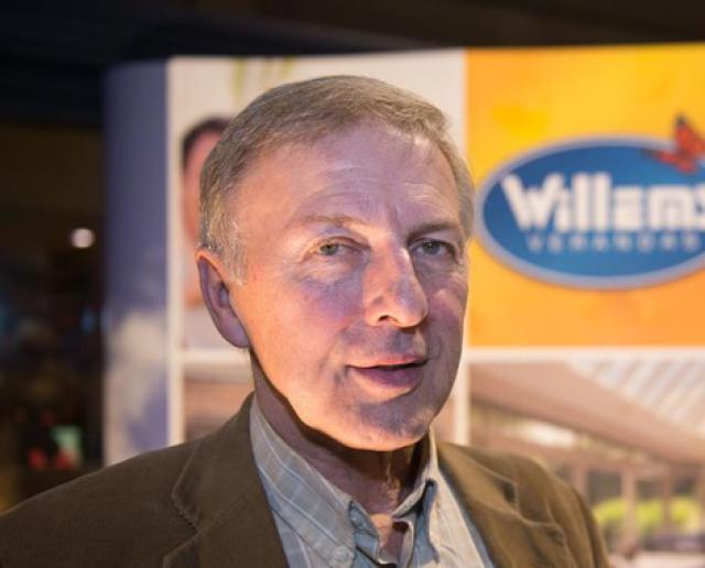 Francis Steifer :